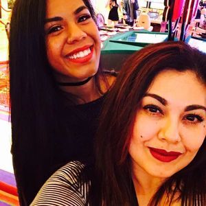 Meet your Posher, Alxea